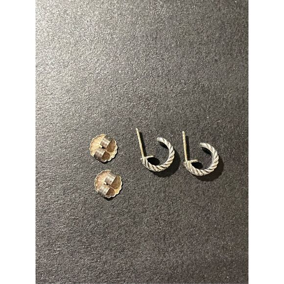 David Yurman Cable Classics Hoop Earrings with Diamonds silver - Picture 9 of 16